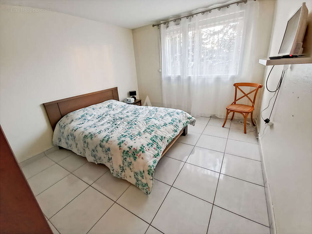 Appartement à SAINT-ETIENNE-DU-ROUVRAY