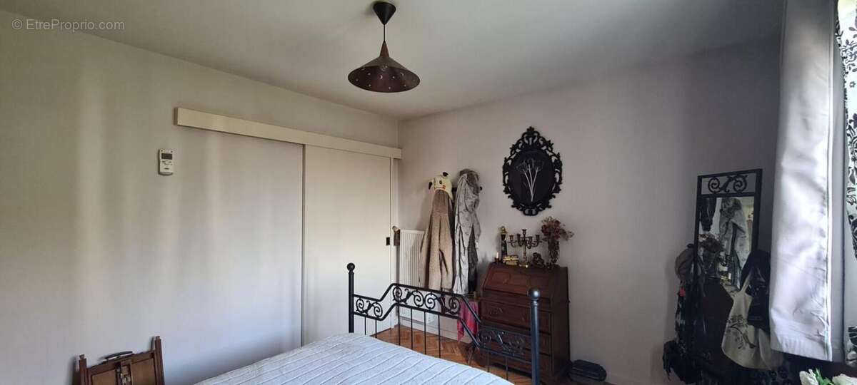 Maison Clisson 5 P . 3 Chs . Bureau . 81.29 M² . T 377 M² . Terrasse . Garage - photo 8
