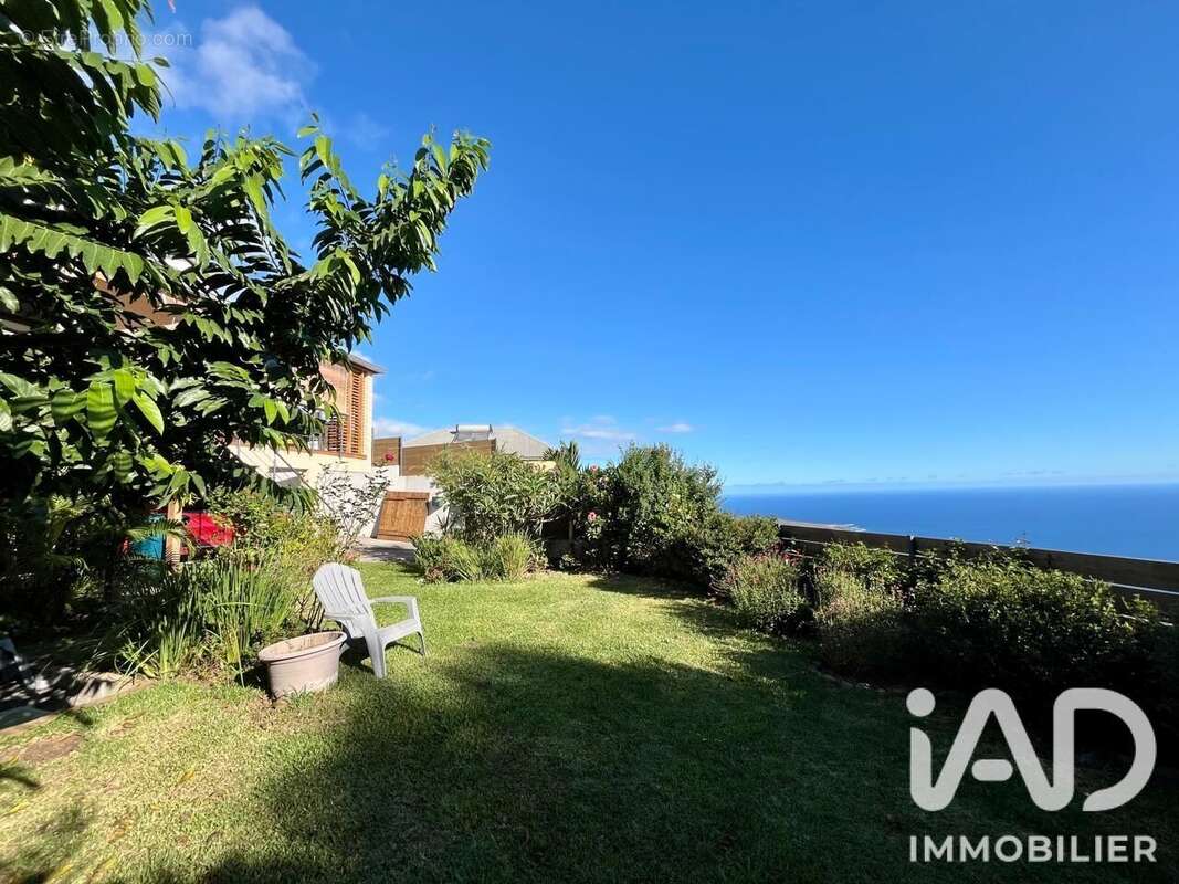 Maison 85 m² à Saint-Leu  - photo 6