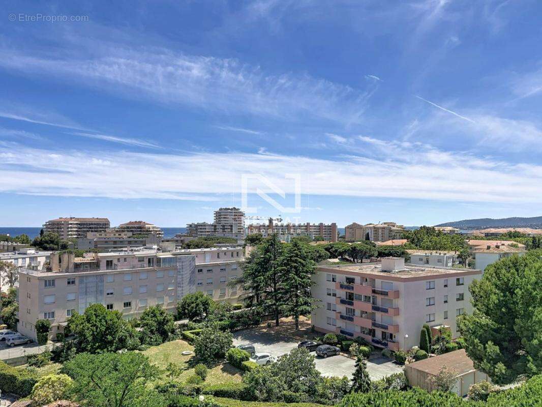 Appartement à FREJUS