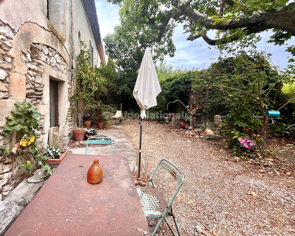 Maison à CHATEAURENARD