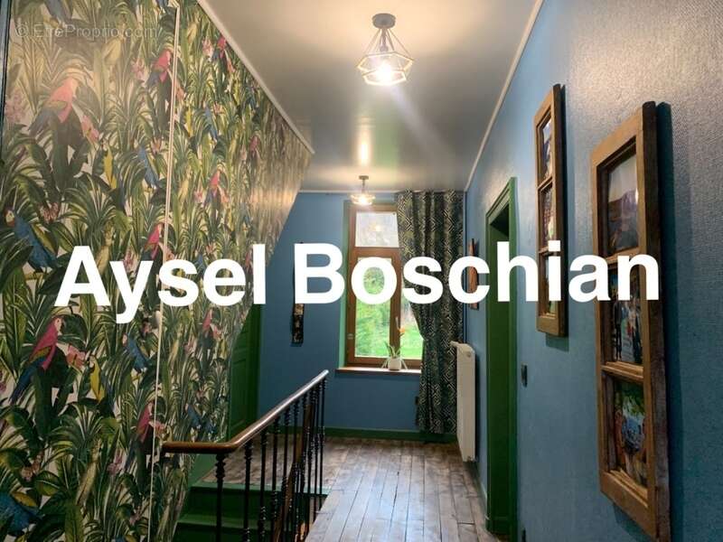 Maison à VIVIERS-SUR-CHIERS