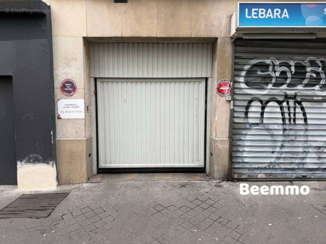 Parking à PARIS-10E