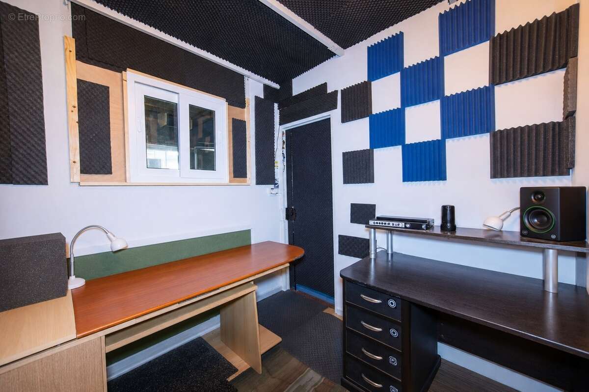 À vendre Appartement T2bis de 72m² à MARSEILLE 1ER ARRONDISSEMENT - photo 3