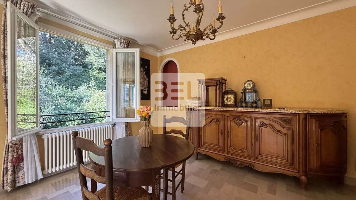 Maison à BAGNOLS-SUR-CEZE