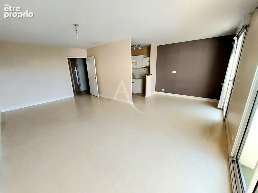 Appartement Carquefou / La Fleuriaye - T3 avec balcon & garage - photo 2