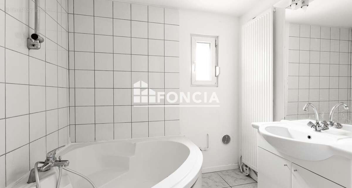 Maison à FACHES-THUMESNIL