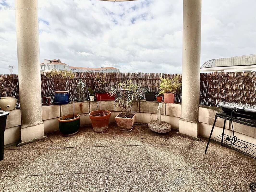 Appartement à COLOMBES