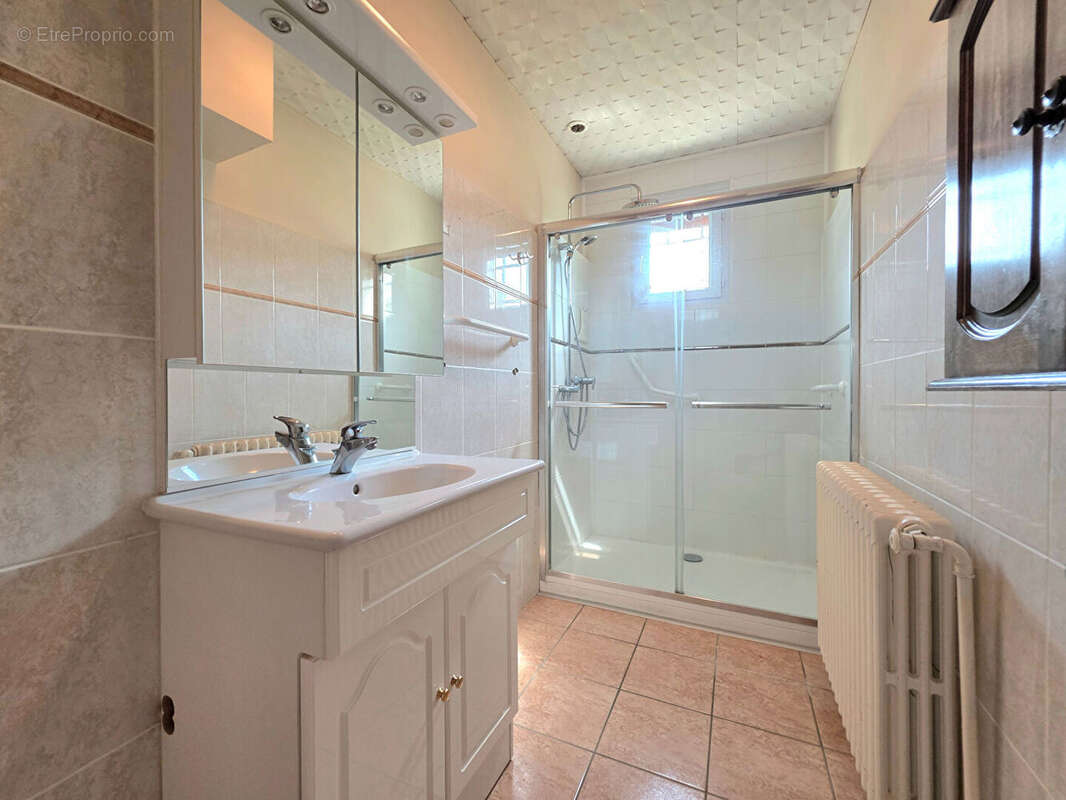 Maison à ROMANS-SUR-ISERE