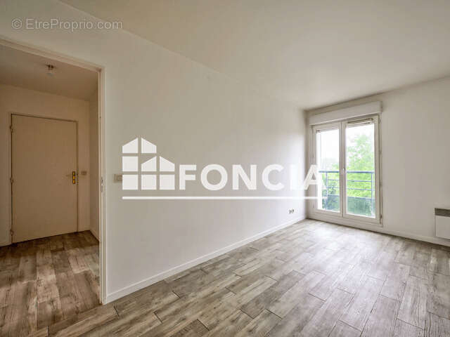 Appartement à SAINT-CYR-L'ECOLE