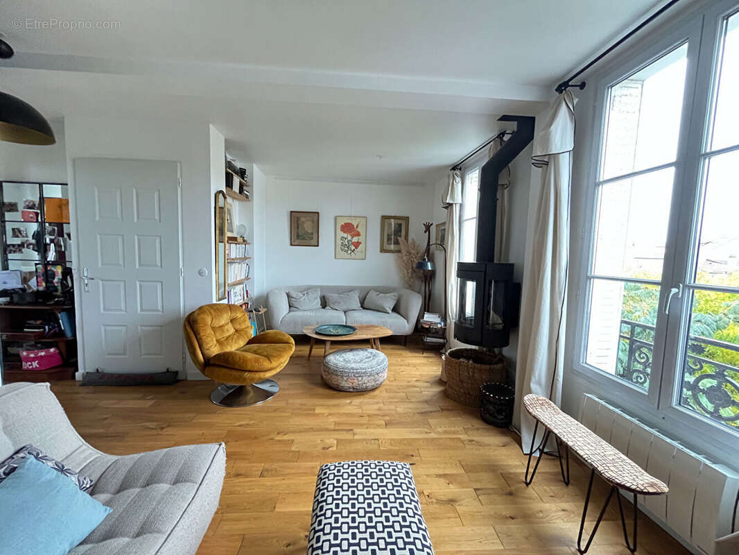 Appartement à SURESNES