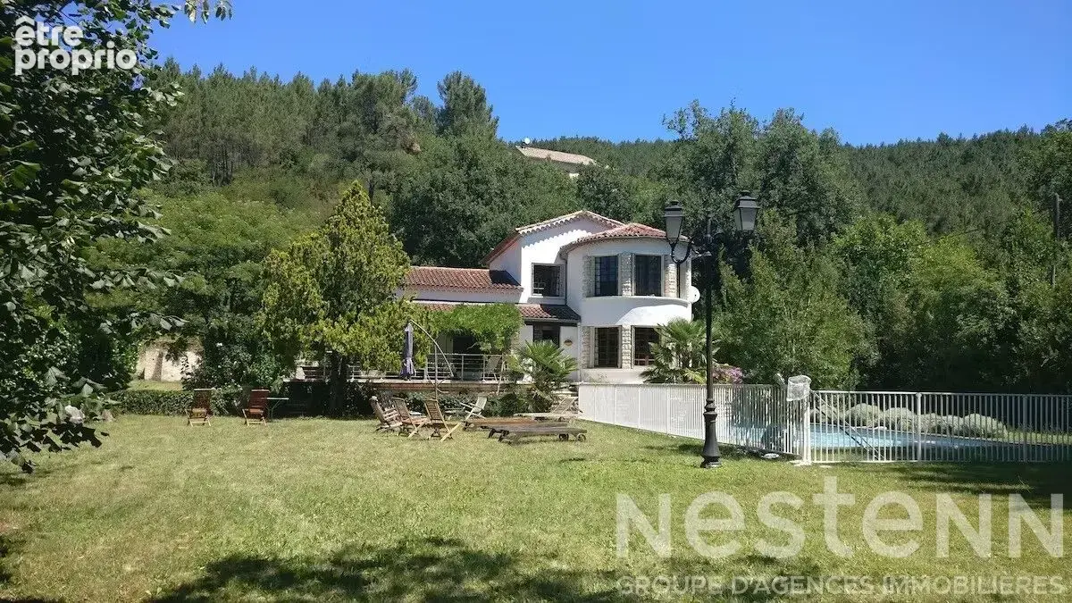 Maison 8 pièces à vendre à Chambon, secteur Chambourigaud, au calme - photo 3
