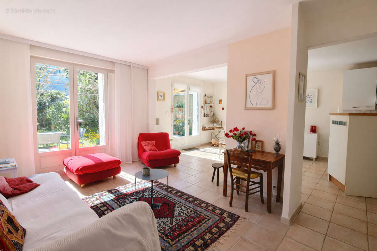 Maison à VILLENEUVE-LES-AVIGNON