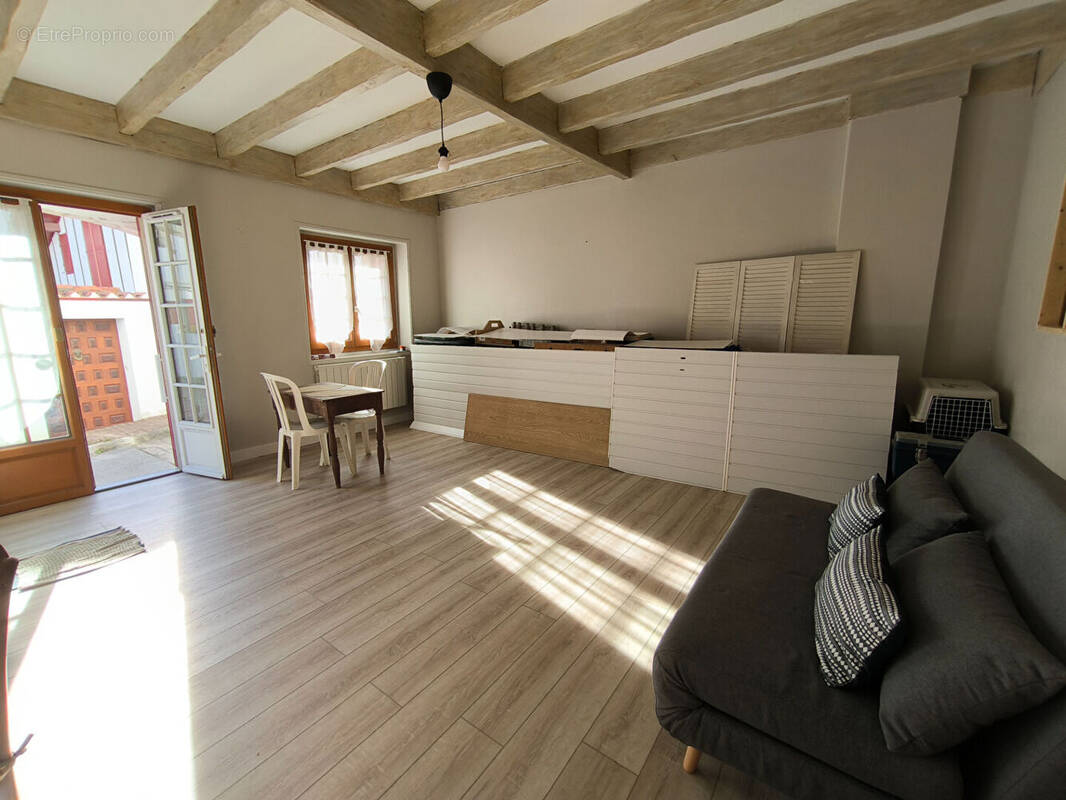 Appartement à CIBOURE