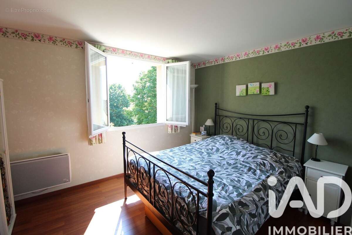 Photo 5 - Maison à CORMEILLES-EN-PARISIS