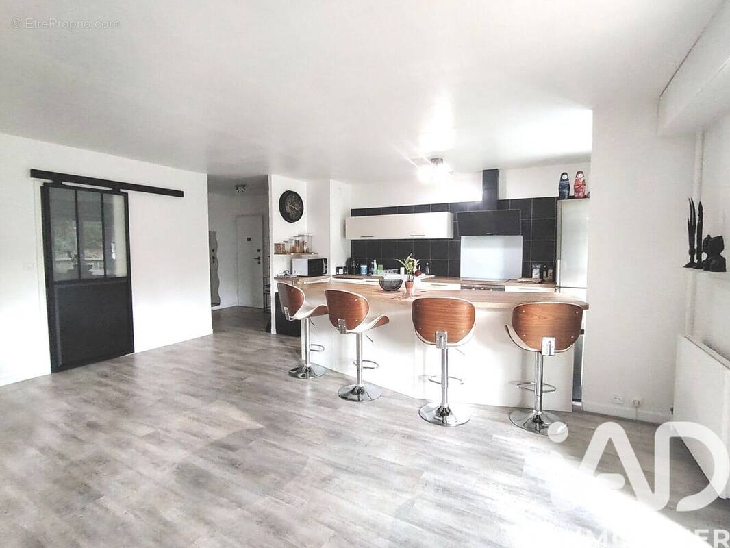 Photo 1 - Appartement à LES ULIS
