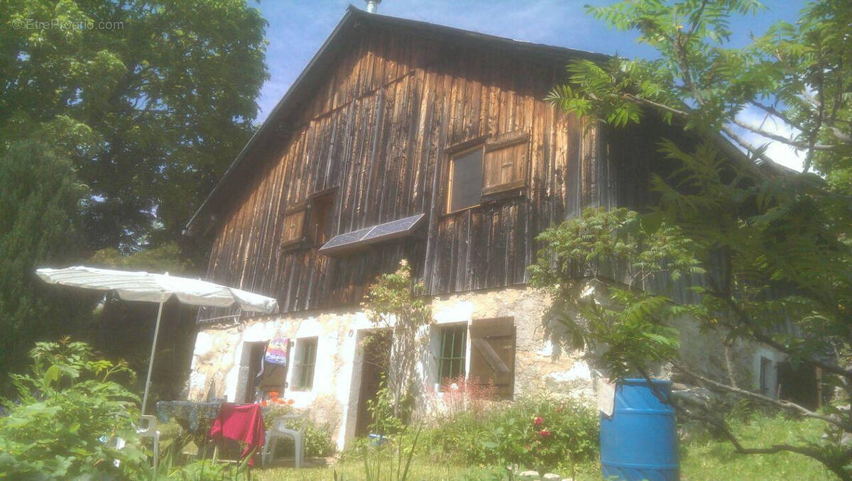 Maison à SAINT-JEOIRE