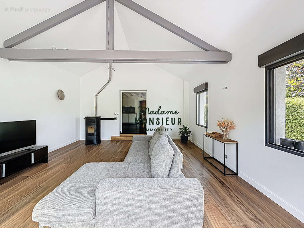 Maison à LA TOUR-DU-PIN