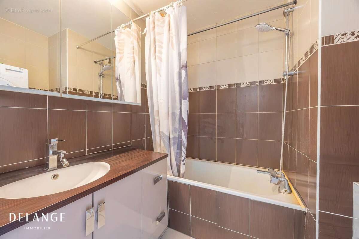 Maison Blanche - Appartement 3 pièces de 69m2 - photo 10