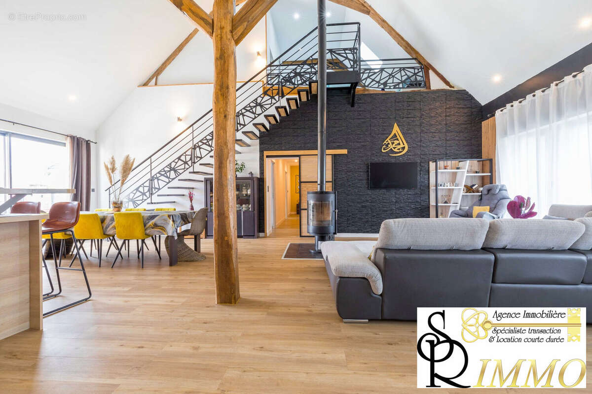 Maison à RUFFEY-LES-ECHIREY