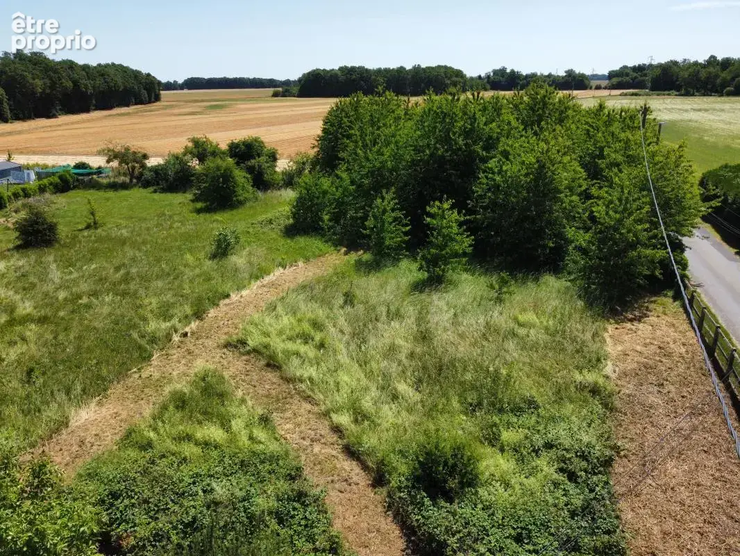 Terrain à LA MADELEINE-DE-NONANCOURT