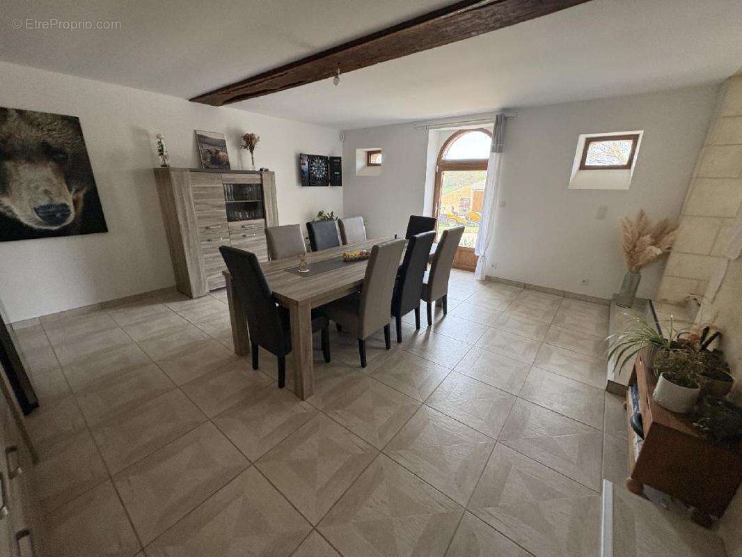 Maison à AVEZE
