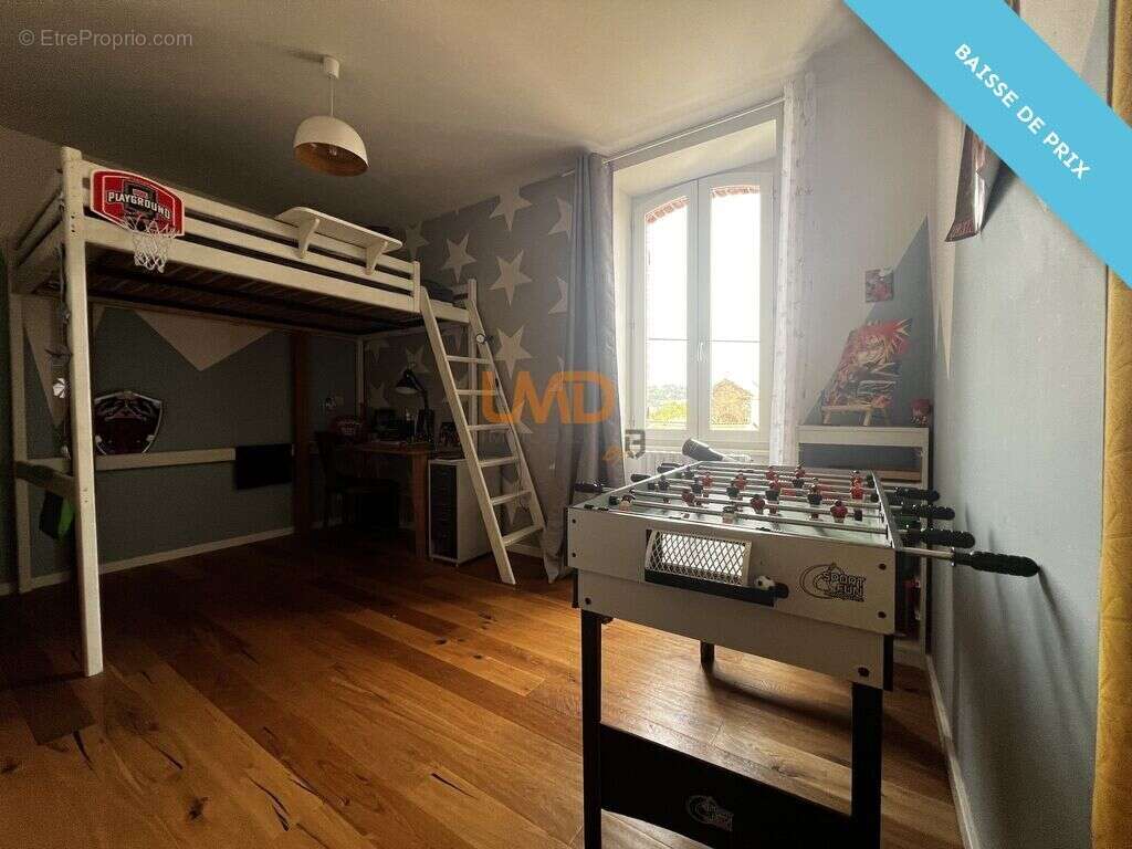 Maison à DECAZEVILLE