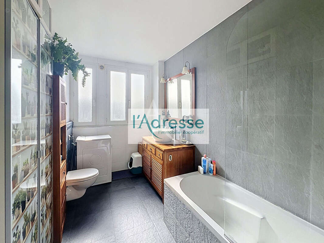 Appartement à PARIS-12E