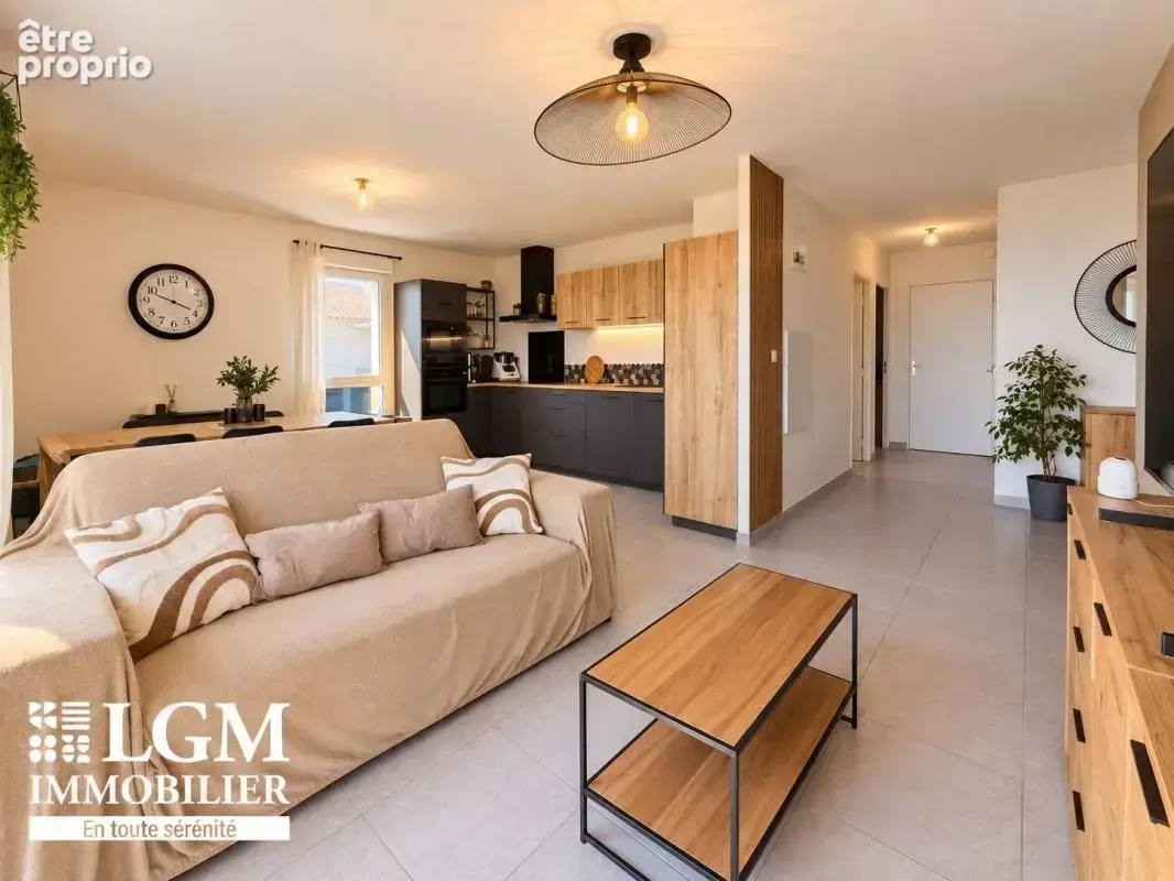 Appartement type 4  terrasse et 2 places de parking - photo 7
