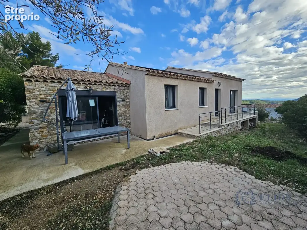 Maison 4 pièces 117 m² à vendre à Plan-D'aups-Sainte-Baume (83640) - photo 1