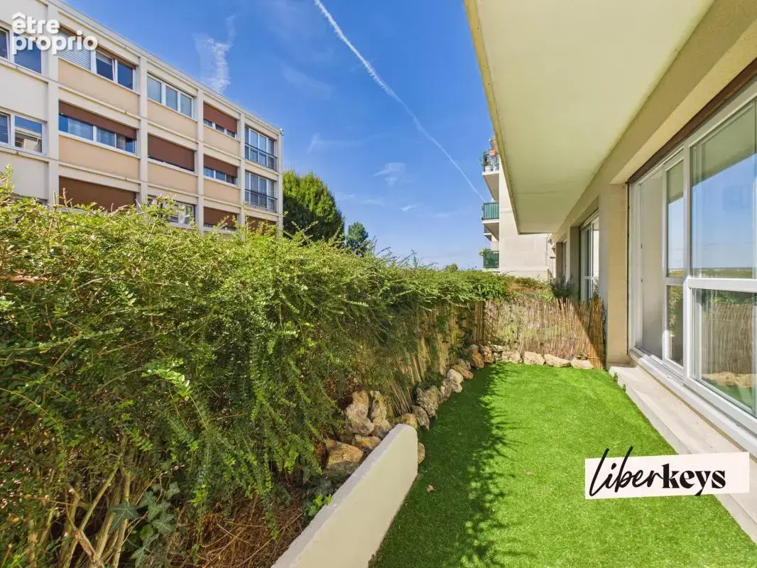 Chambourcy – 3 pièces 64 m² traversant – jardinet – cave - photo 6