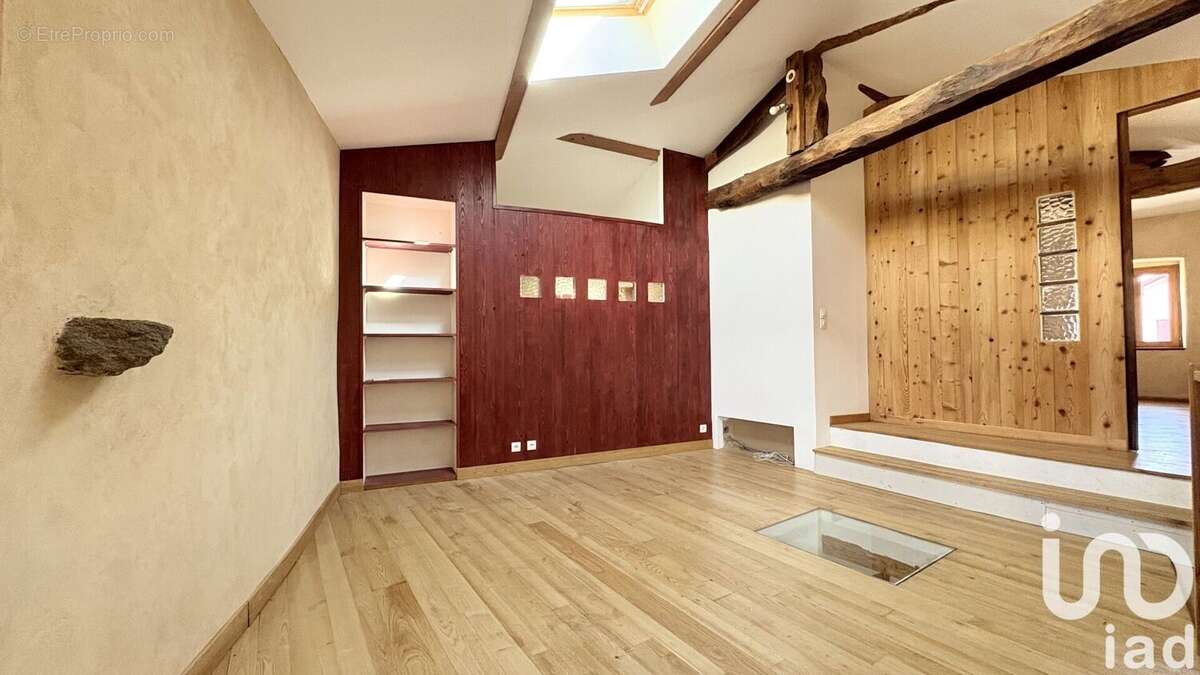 Maison 135 m² à Colombier-Le-Jeune  - photo 9