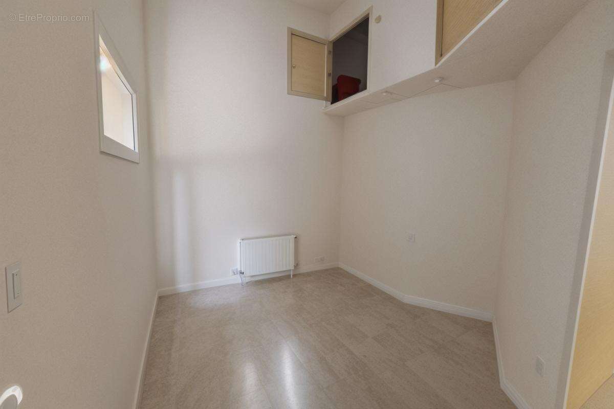Appartement à MARSEILLE-6E