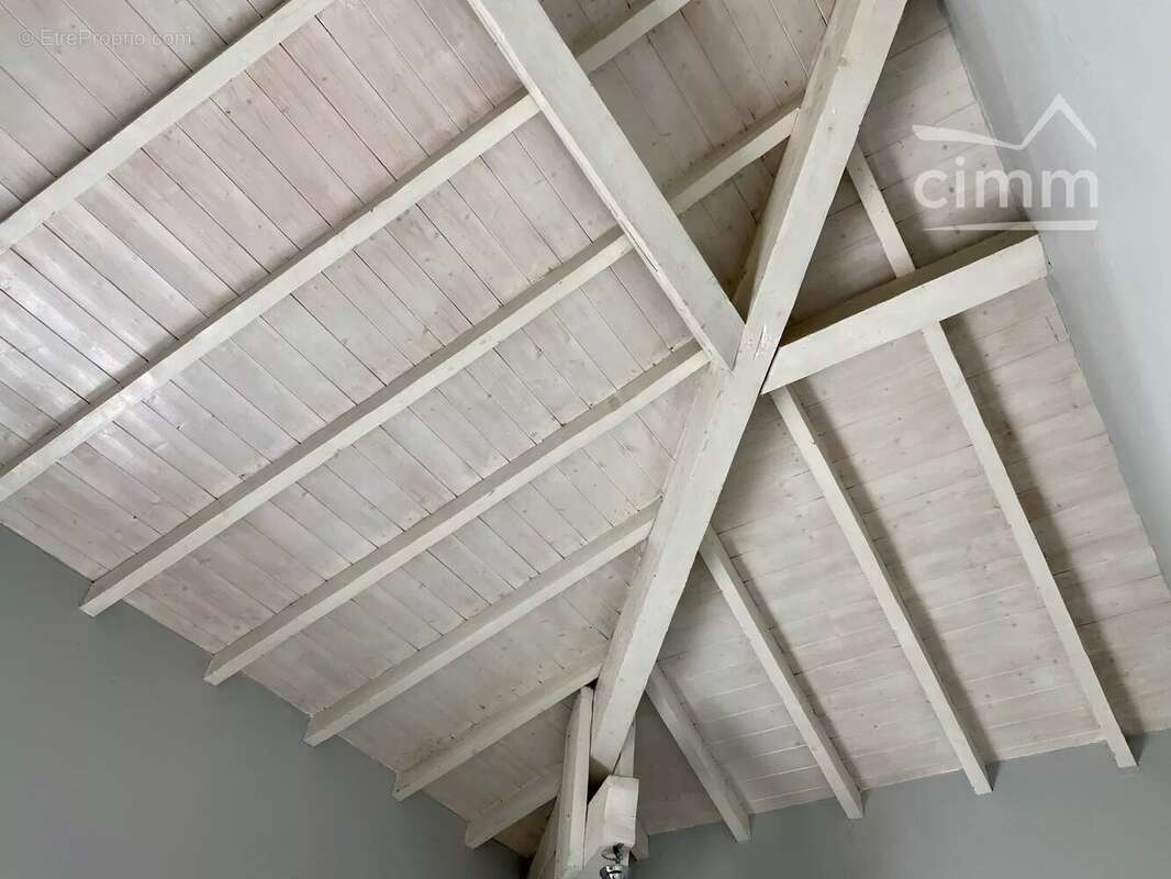 Maison à ROCHE-LA-MOLIERE