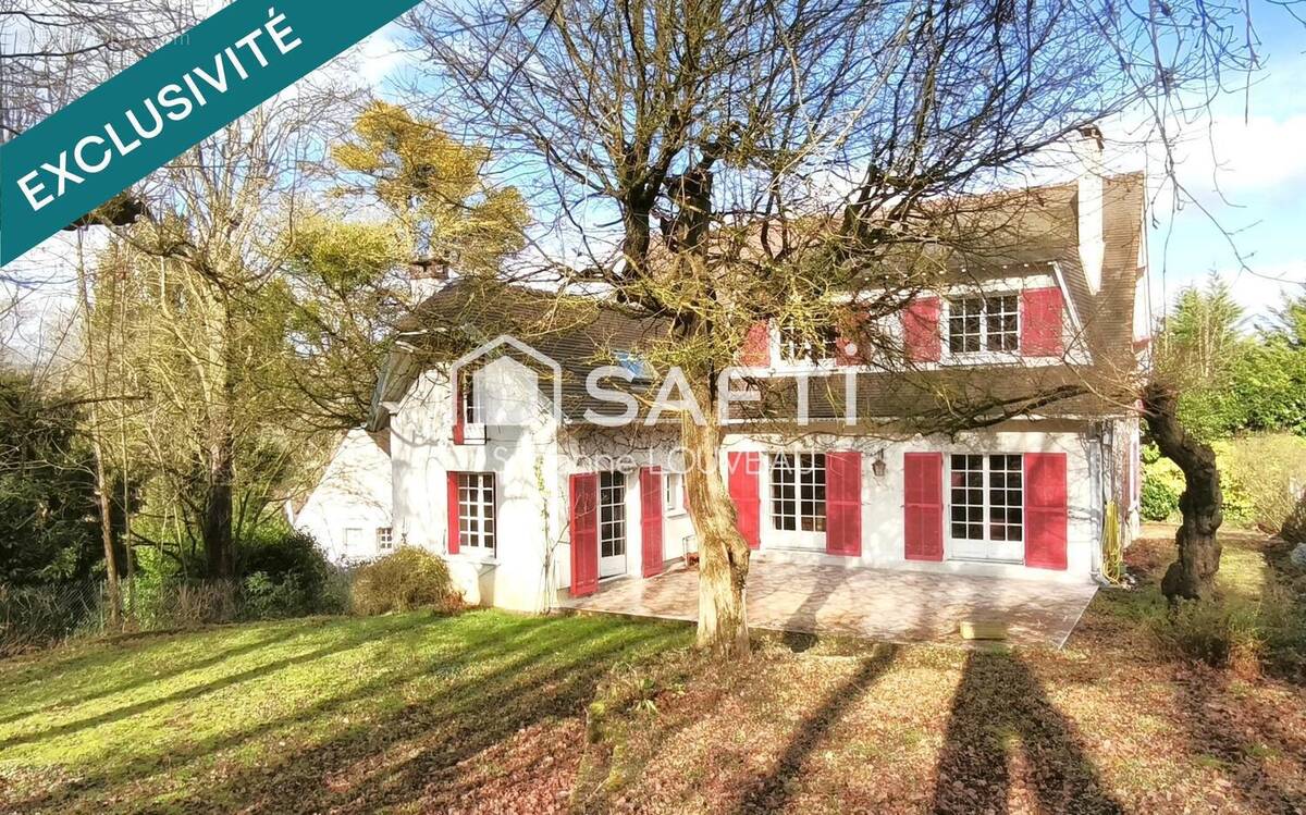 Photo 1 - Maison à L'ETANG-LA-VILLE