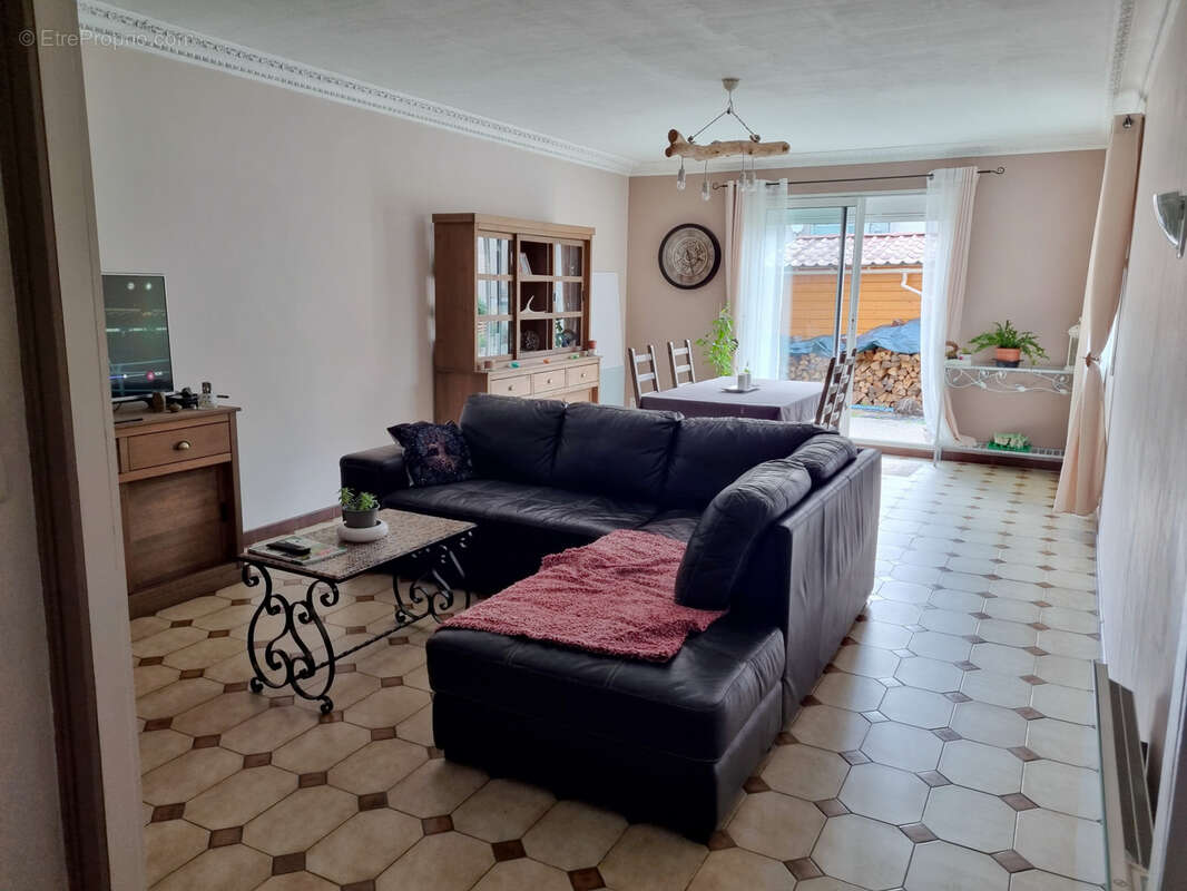 Appartement à LAUSSONNE