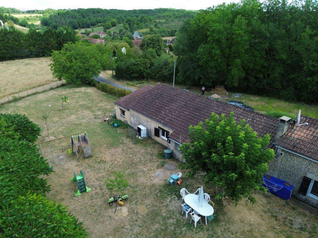 Maison en pierre sur les hauteurs - photo 2