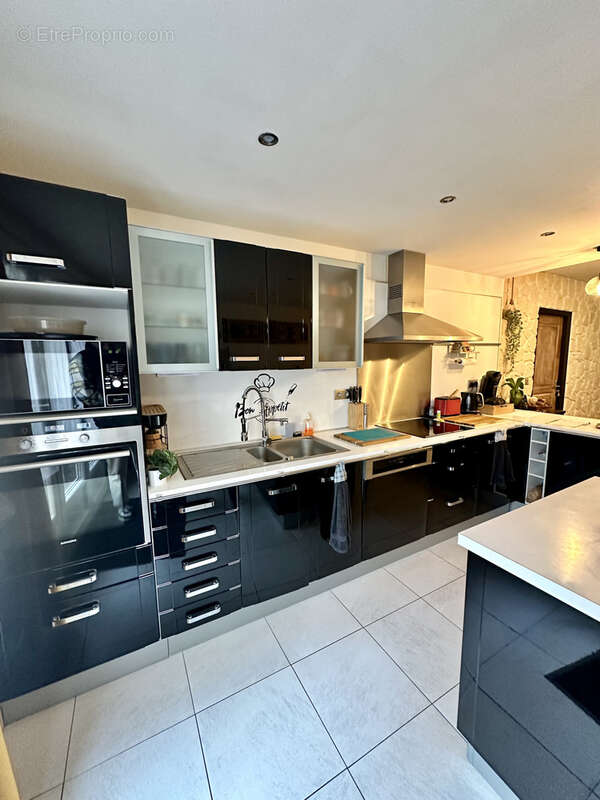 Maison à SAINT-LAURENT-DE-LA-CABRERISSE