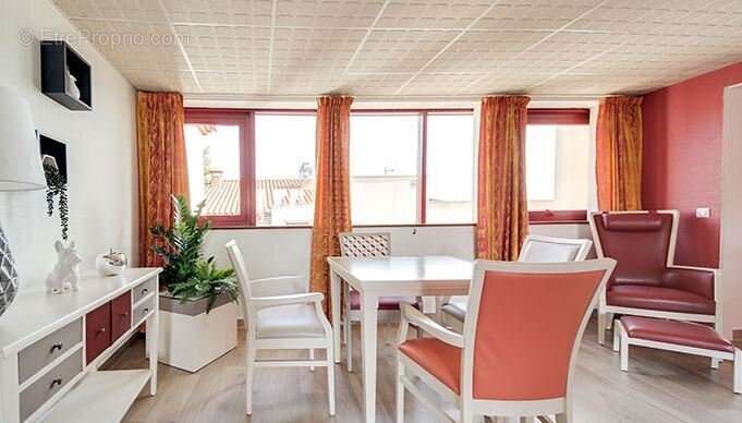 INVESTISSEMENT LOCATIF  LE SOLER  Résidence EHPAD Sainte-Eugénie  9.16% de rentabilité - photo 5