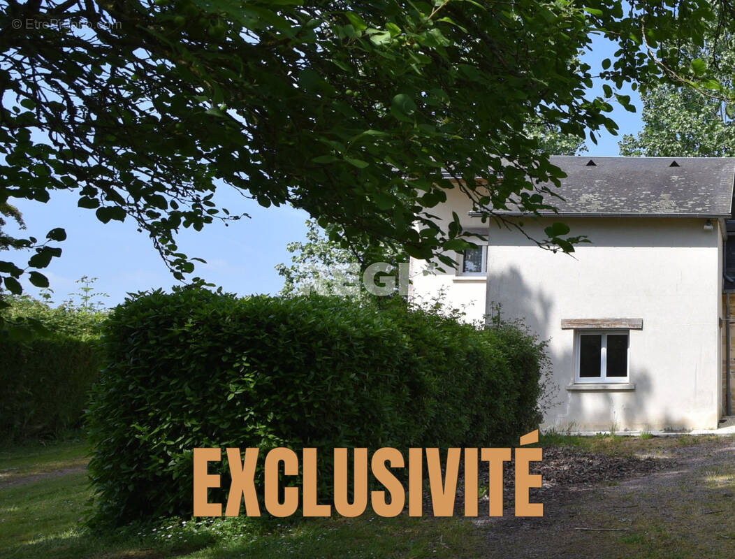 Maison à SAINTE-HONORINE-DU-FAY
