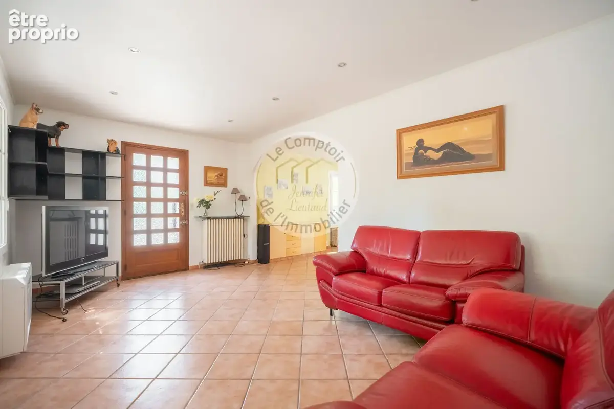 Maison familiale type 5 avec piscine, toit-terrasse et dépendances   Montolivet 12e - photo 8