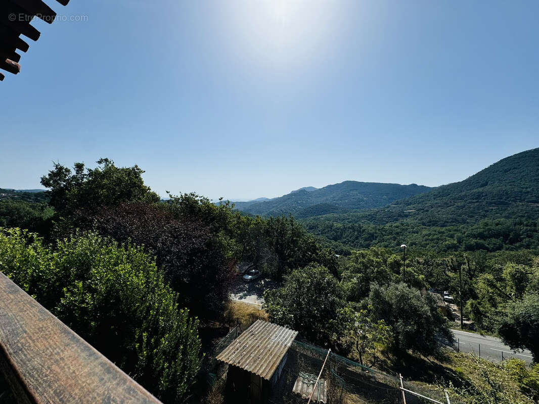 Maison à LES ADRETS-DE-L'ESTEREL