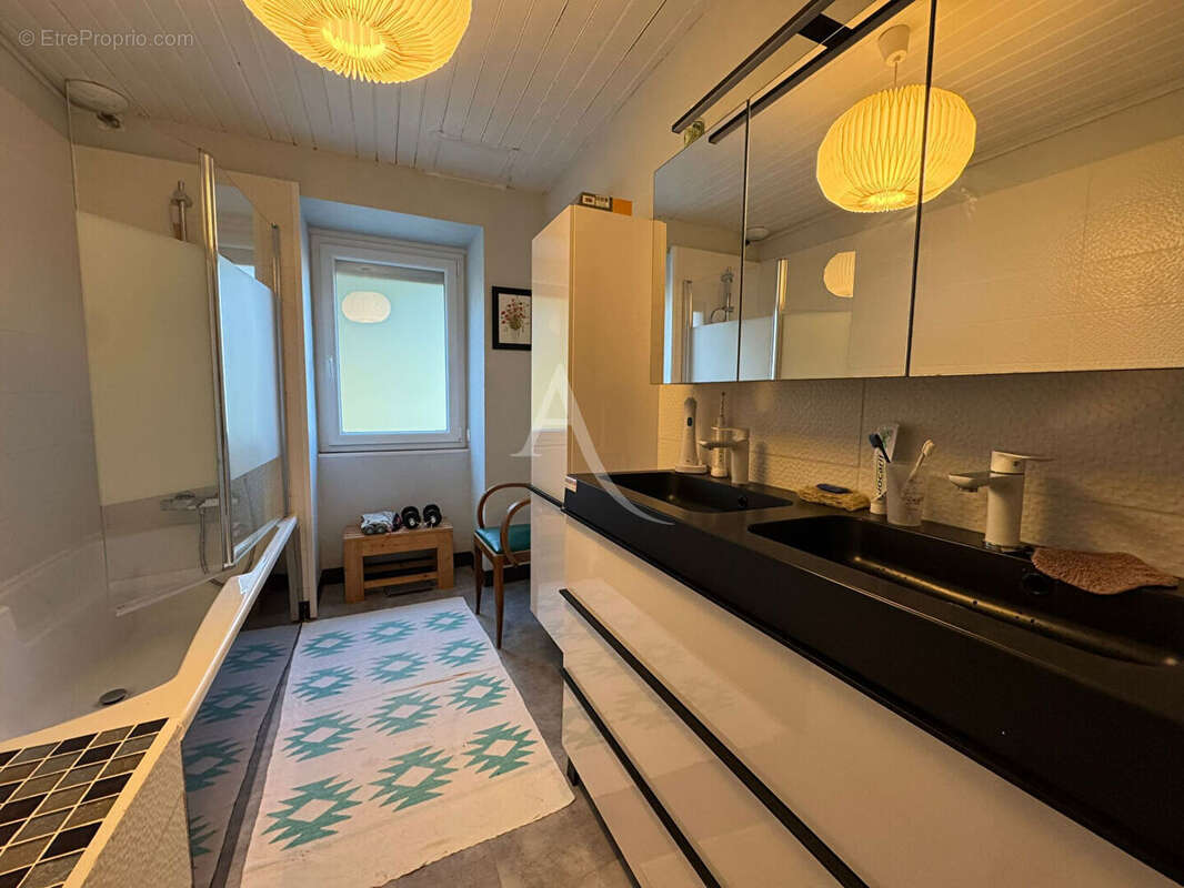 Maison à LA CHAPELLE-HERMIER