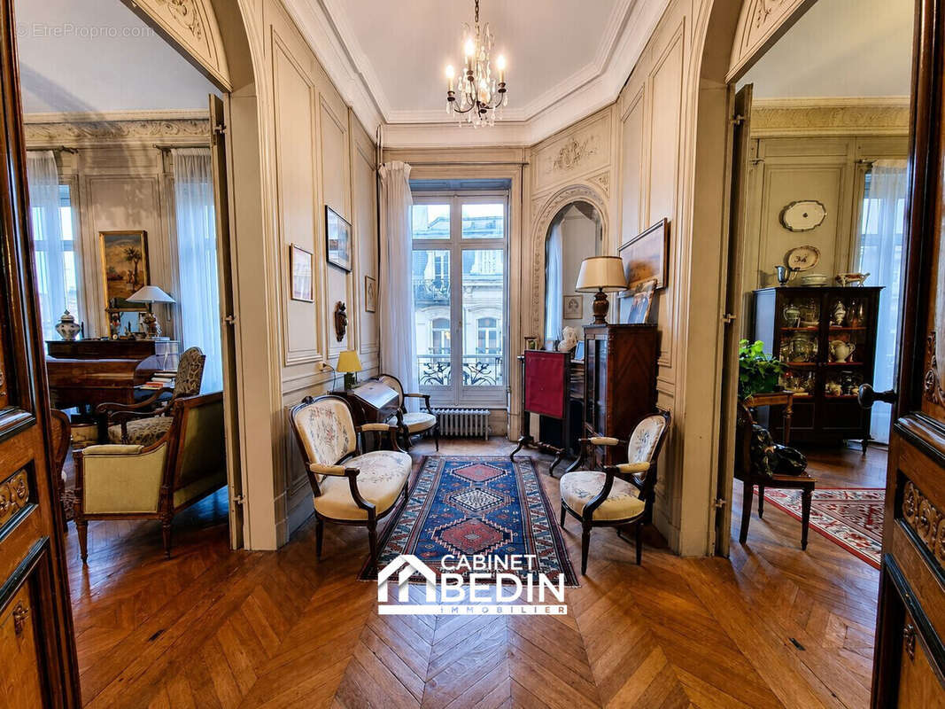 Appartement à BORDEAUX