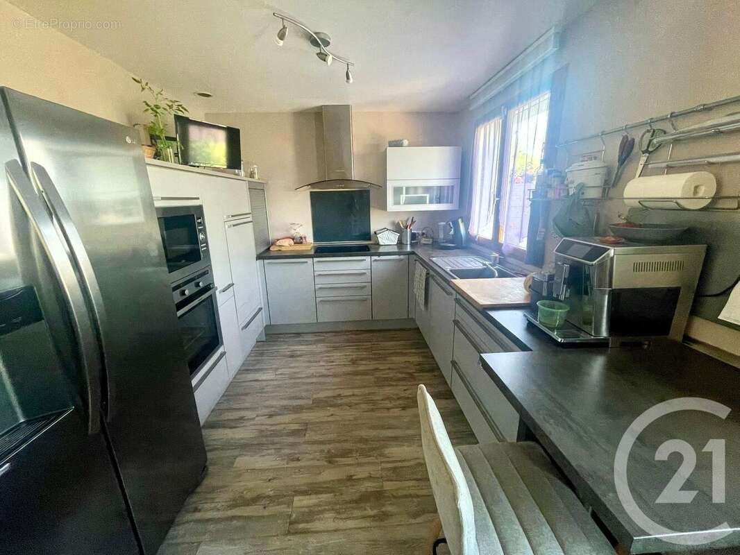 Maison à DAMMARTIN-EN-GOELE