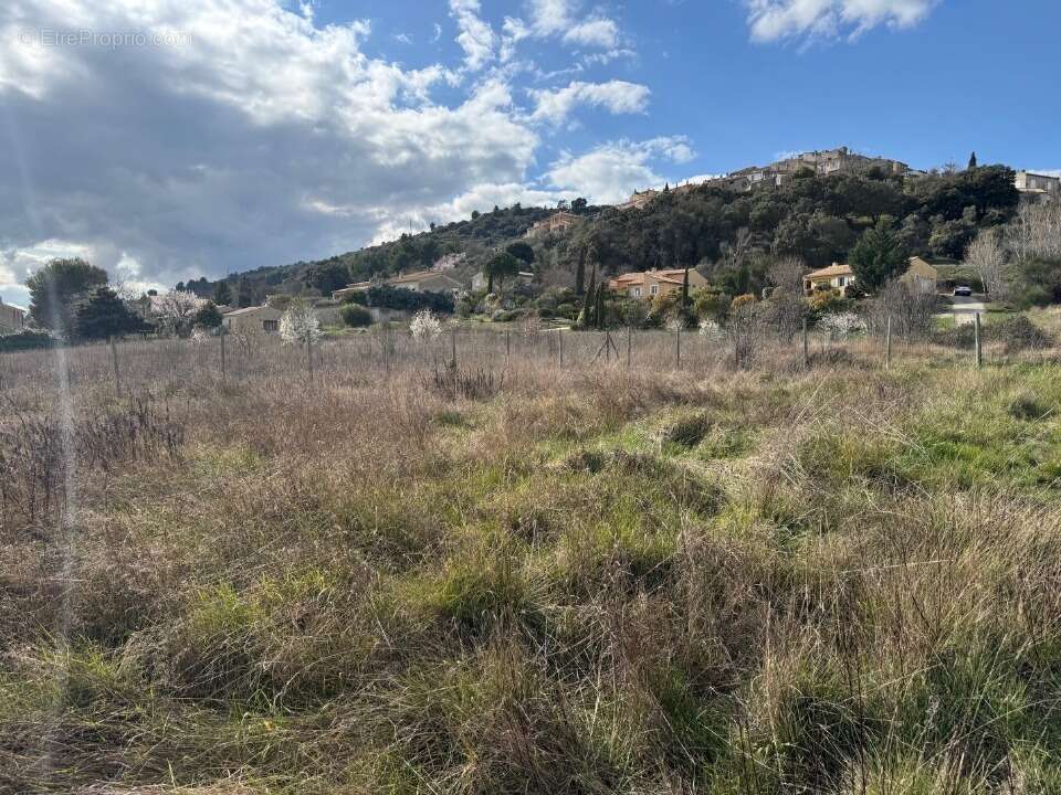 Terrain à VILLENEUVE