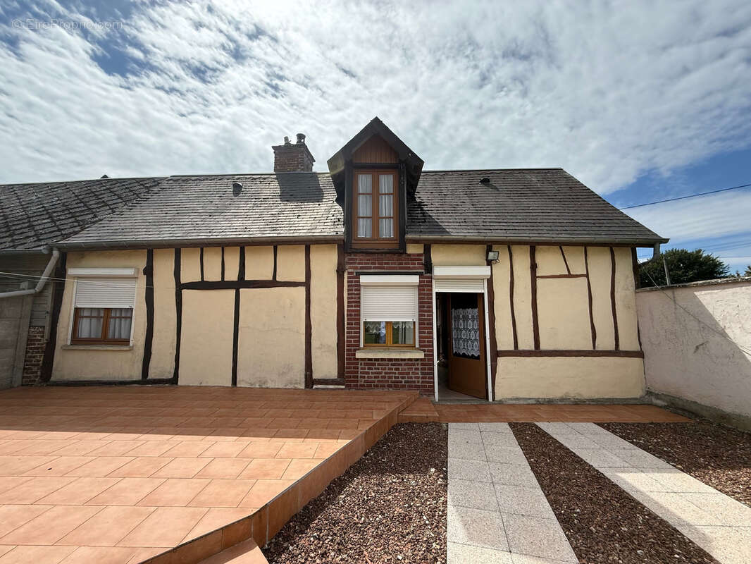 Maison à BEAUCAMPS-LE-VIEUX