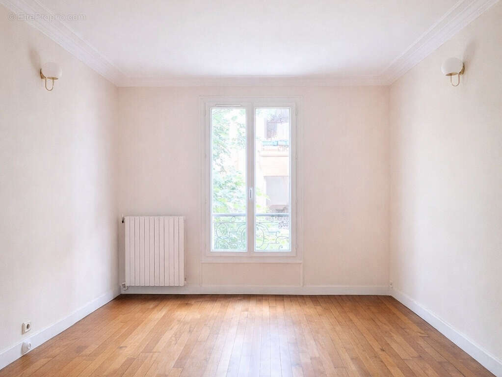 Appartement à PARIS-14E
