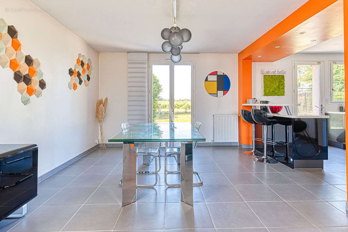 Maison à BRISSAC-QUINCE