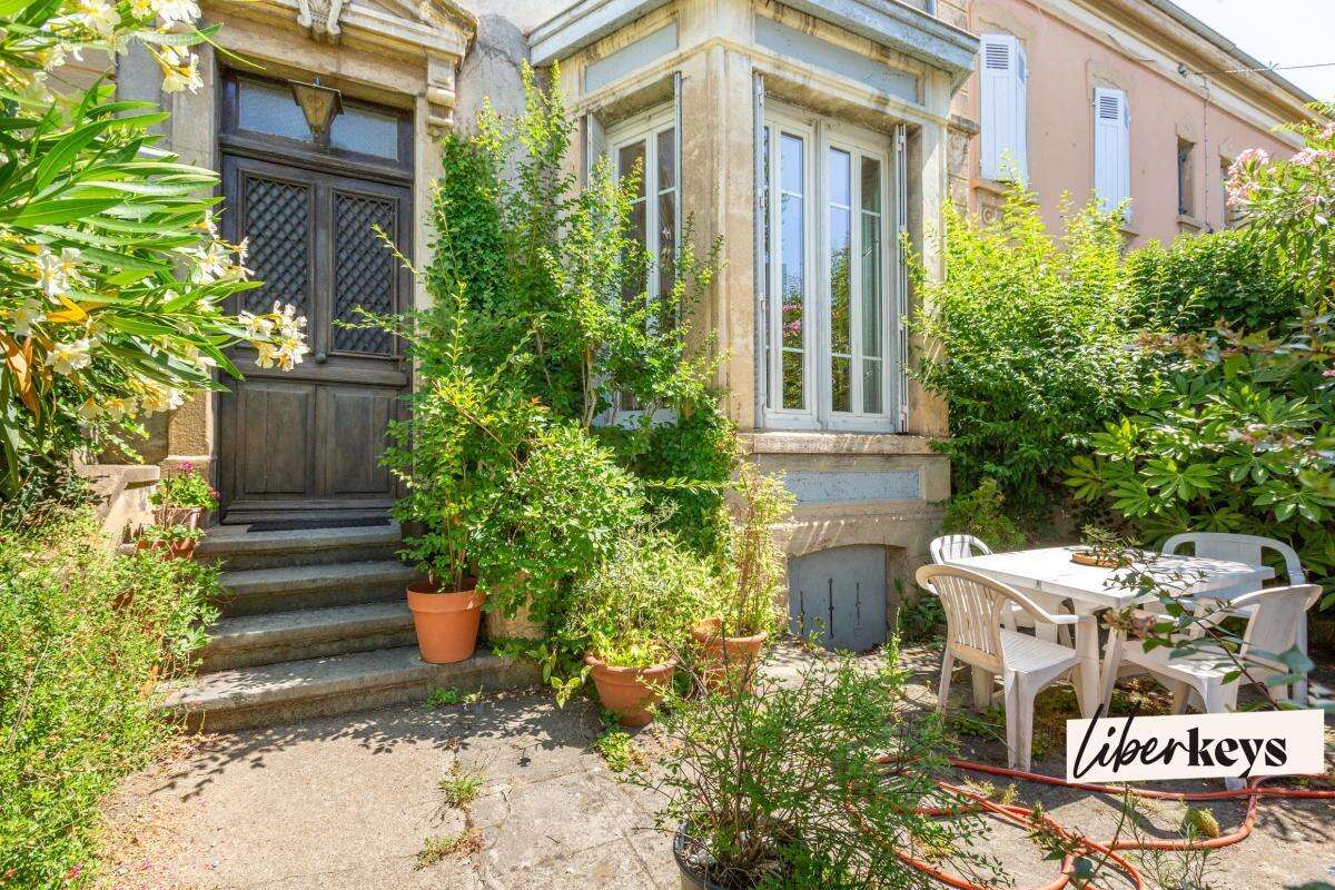 Maison bourgeoise du XIXème siècle - 223 m²- Centre de Vienne - photo 2
